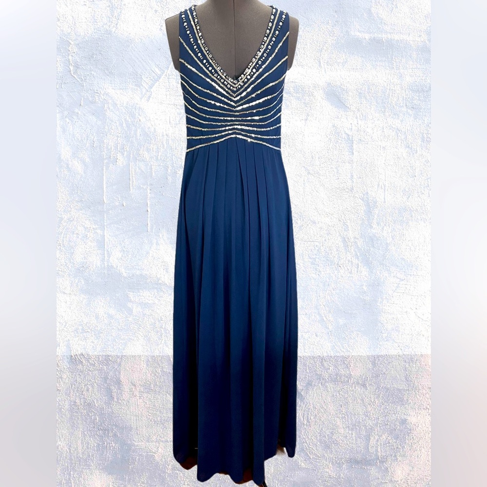 💙 Elegant Navy Blue Formal Gown | Rhinestones & Sequins | Size Small 💎